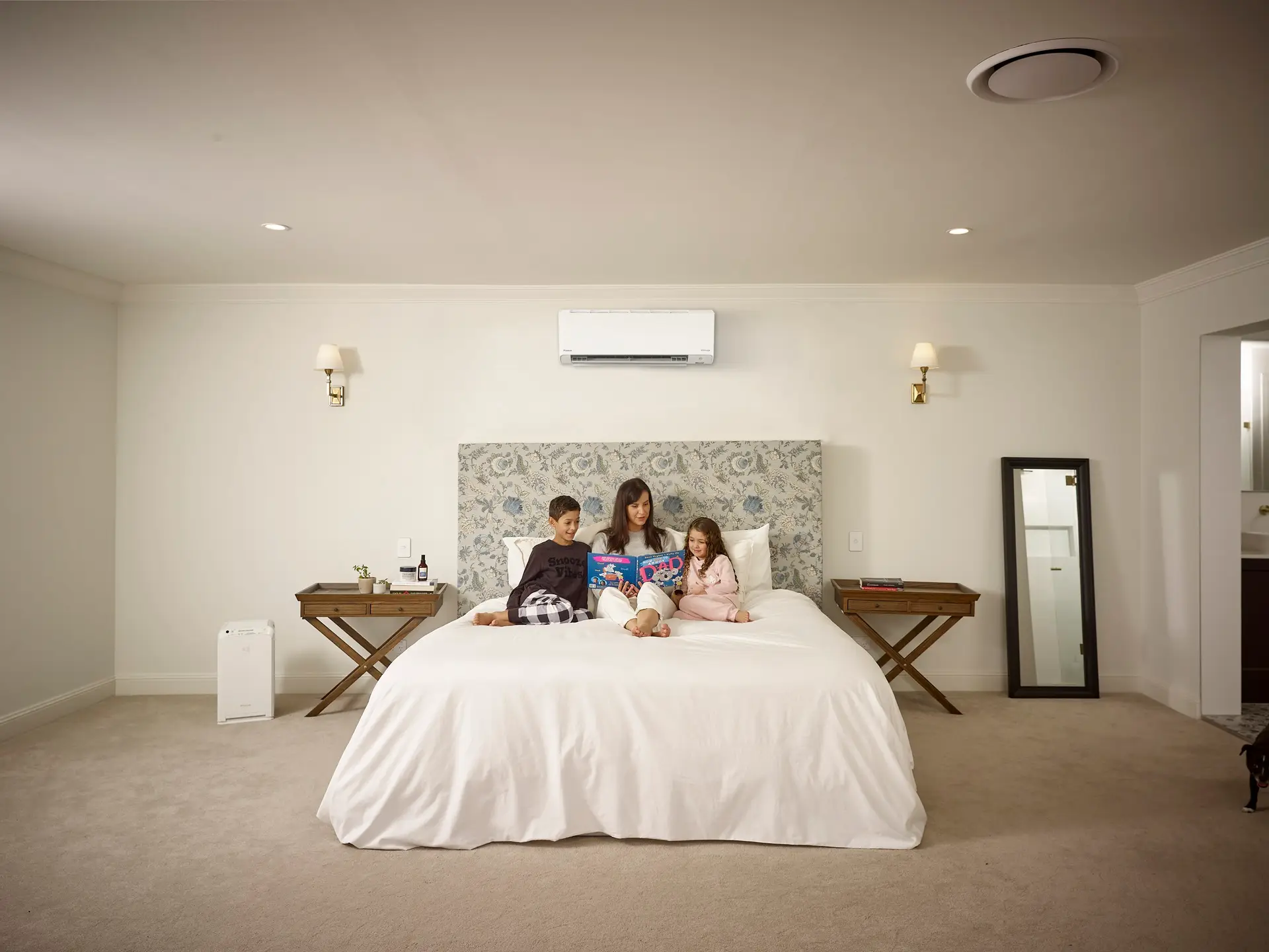 Mum and Kids in Bed Reading Privacy policy